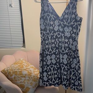 Gap: geometric distortion print Linen dress.